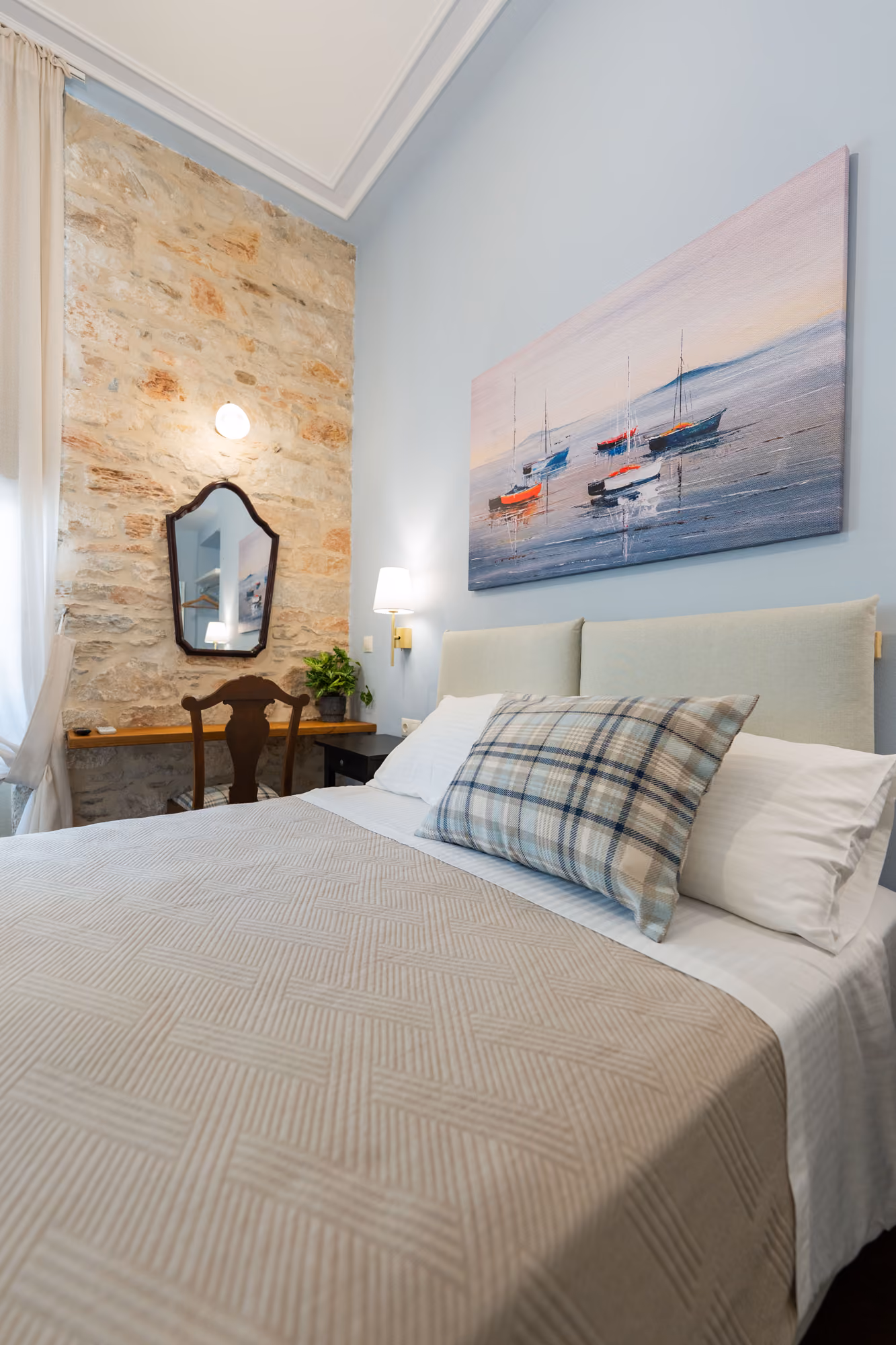Vaporia Room