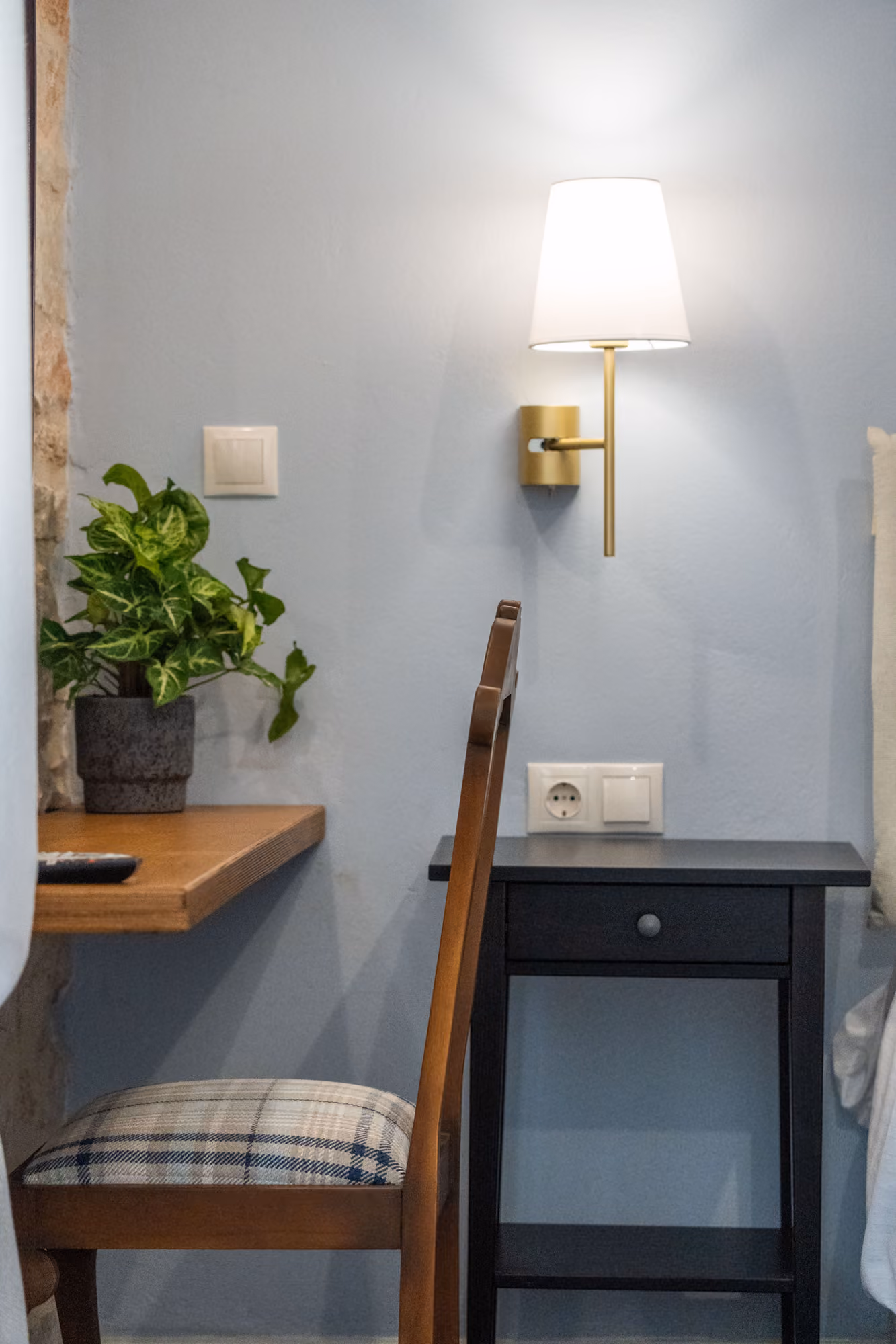 Vaporia Room